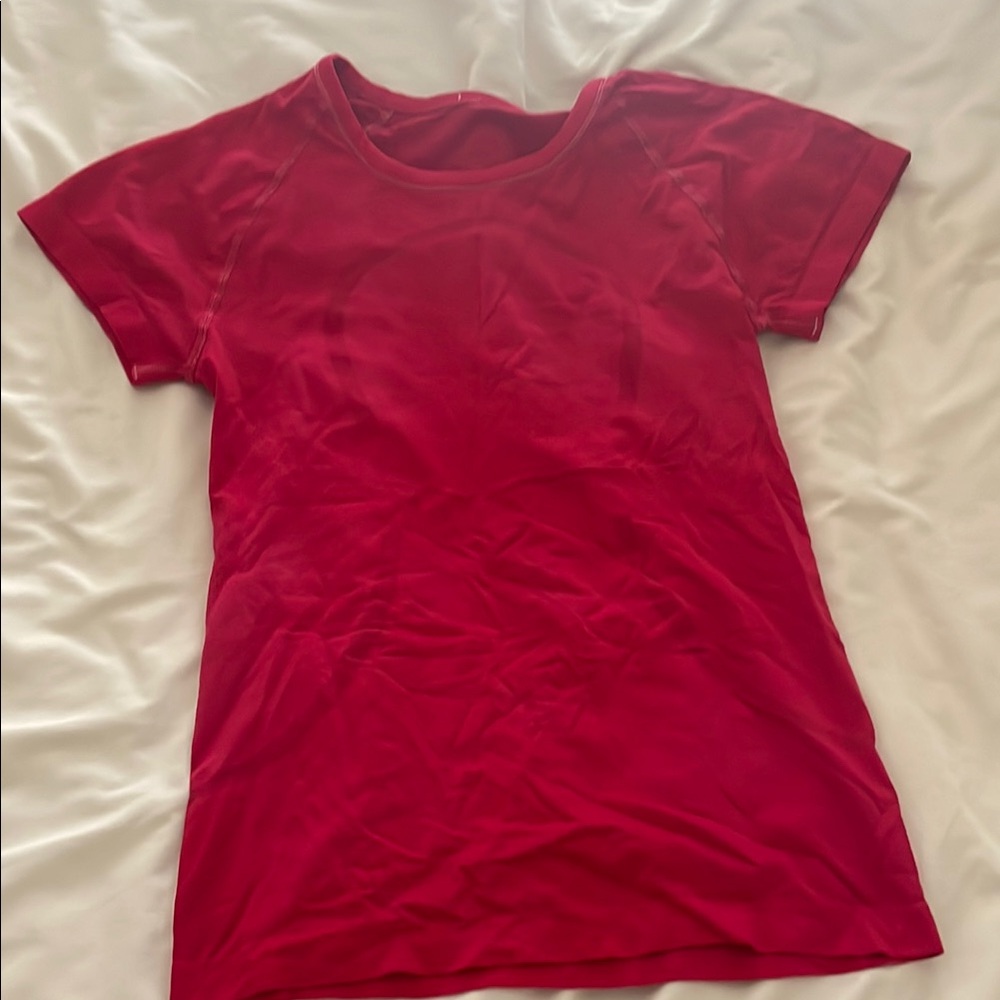 Red Women's swiftly lululemon